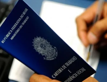 Posso abrir empresa sendo funcionário?